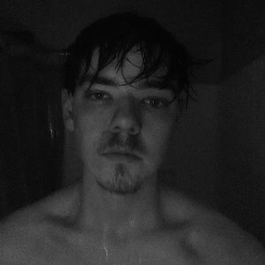 Meet your Posher, Logan